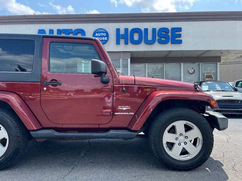 Used 2008 Jeep Wrangler Sahara w/ Dual Top Group AWD/4WD image 34