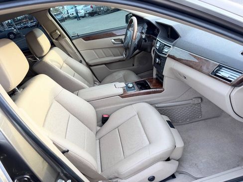 Used 2012 Mercedes-Benz E 350 BlueTEC Sedan image 17