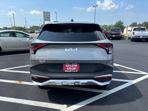 Used 2023 Kia Sportage LX AWD/4WD image 8