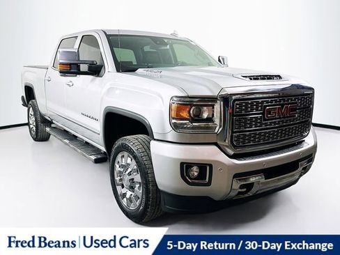 Used 2019 GMC Sierra 2500 Denali w/ Duramax Plus Package image 1