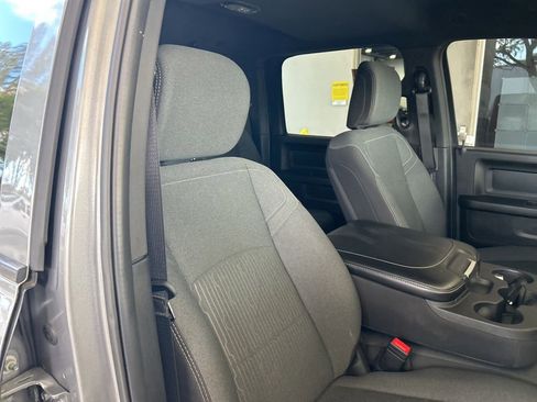 Used 2024 RAM 3500 Tradesman w/ Chrome Appearance Group image 20