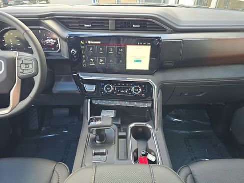 New 2026 GMC Sierra 1500 Denali w/ Denali Reserve Package AWD/4WD image 13