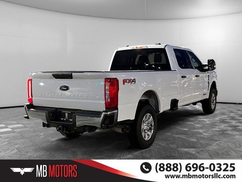 Used 2023 Ford F350 XLT w/ FX4 Off-Road Package image 3