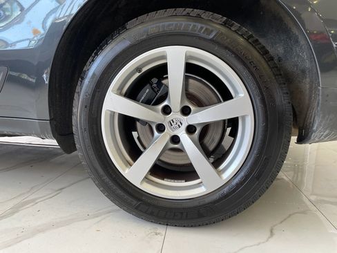 Used 2021 Porsche Macan AWD/4WD image 30