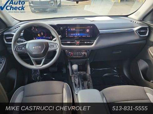 Used 2026 Chevrolet TrailBlazer LT w/ Midnight Edition FWD image 9