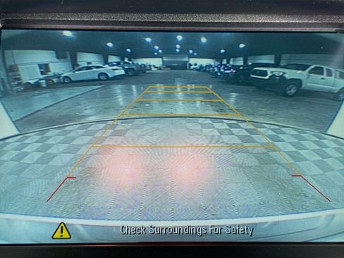 Used 2017 Chevrolet Equinox LS image 18