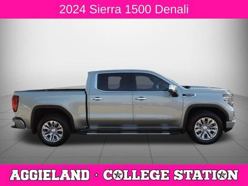 Used 2024 GMC Sierra 1500 Denali w/ Technology Package AWD/4WD image 2