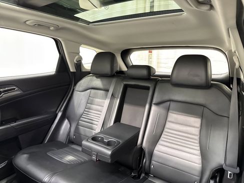 Certified 2025 Kia Sportage SX FWD image 11