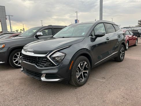 Certified 2023 Hyundai Santa Fe Limited image 3