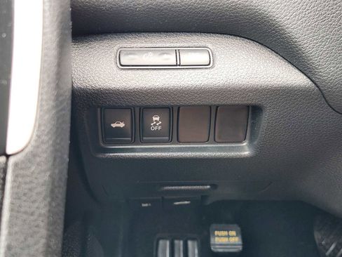 Used 2016 Nissan Altima 2.5 SV FWD image 22