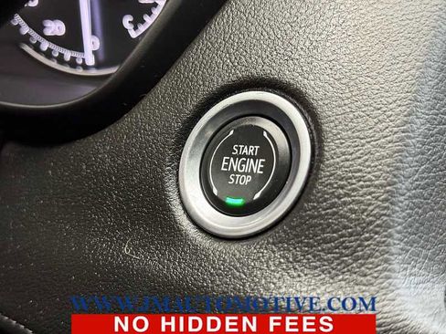 Used 2023 Cadillac XT4 Premium Luxury image 39