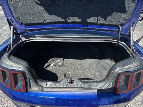 Used 2013 Ford Mustang Coupe RWD image 14
