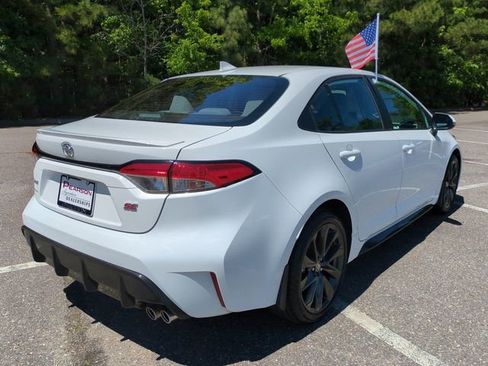 Used 2024 Toyota Corolla SE FWD image 4