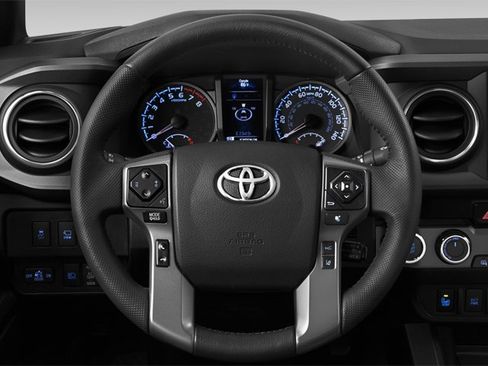 Used 2021 Toyota Tacoma SR5 image 8