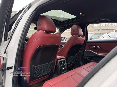 Used 2023 BMW 330i xDrive 330i xDrive w/ Premium Package image 23