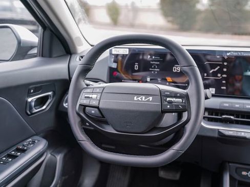 New 2026 Kia K4 EX image 8