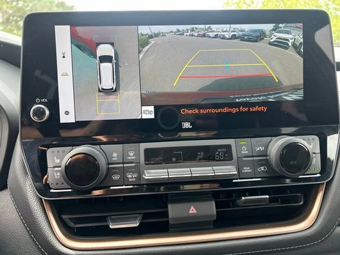 Used 2025 Toyota Grand Highlander AWD Hybrid image 31