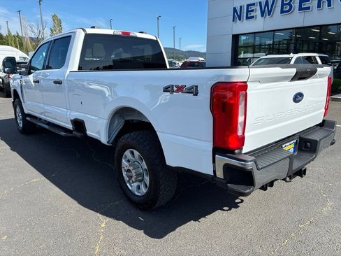 Used 2023 Ford F350 XLT AWD/4WD image 5