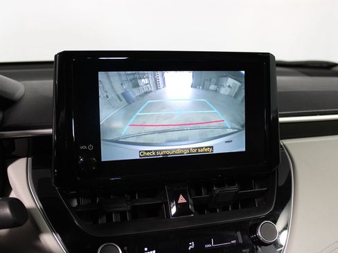 Used 2025 Toyota Corolla Cross L FWD image 25