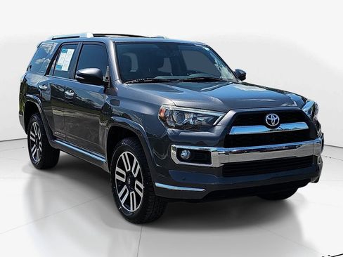 Used 2017 Toyota 4Runner Limited AWD/4WD image 3