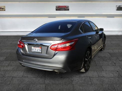 Used 2016 Nissan Altima 2.5 SR FWD image 4