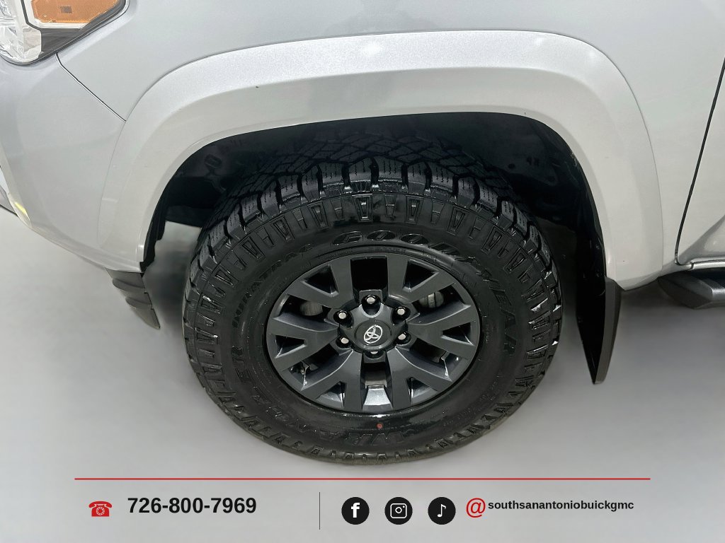 Used 2023 Toyota Tacoma SR5 RWD image 29