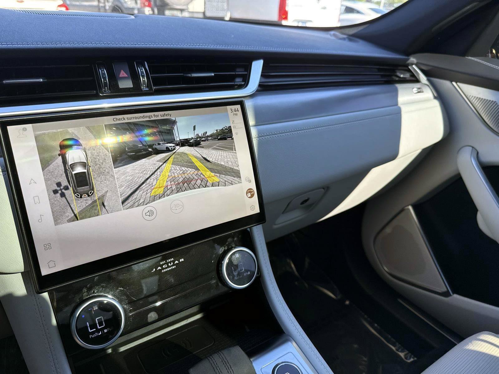 Used 2025 Jaguar F-PACE R-Dynamic S AWD/4WD image 27