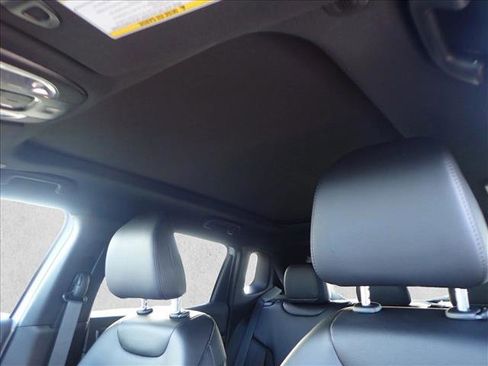 New 2026 Jeep Compass Latitude w/ Sun and Sound Group image 14