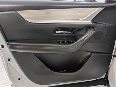 Used 2024 MAZDA CX-90 Plug-In Hybrid w/ Premium Pkg image 13