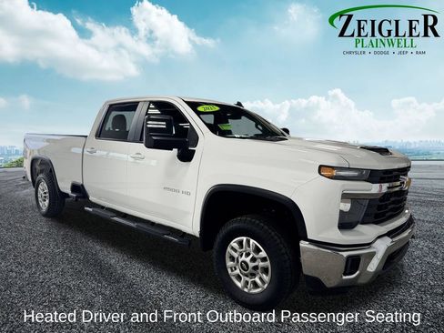 Used 2025 Chevrolet Silverado 2500 LT w/ Convenience Package AWD/4WD image 7