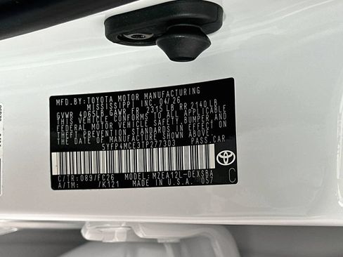 Used 2026 Toyota Corolla SE w/ SE Package FWD image 30