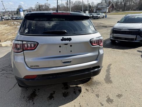 Used 2019 Jeep Compass Altitude image 6