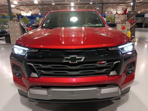 Used 2023 Chevrolet Colorado Z71 w/ Z71 Convenience Package 2 AWD/4WD image 8