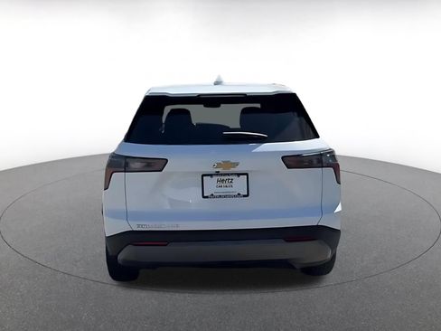 Used 2025 Chevrolet Equinox LT AWD/4WD image 11