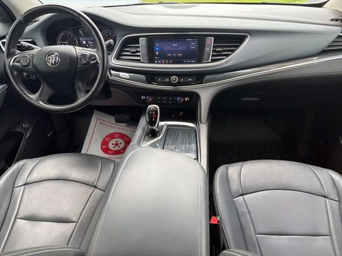 Used 2020 Buick Enclave Essence w/ Sport Touring Edition FWD image 10