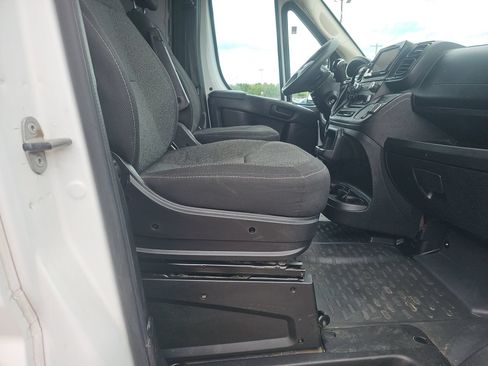 Used 2023 RAM ProMaster 2500 FWD image 12