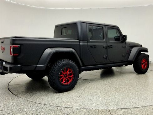Used 2024 Jeep Gladiator Sport AWD/4WD image 5