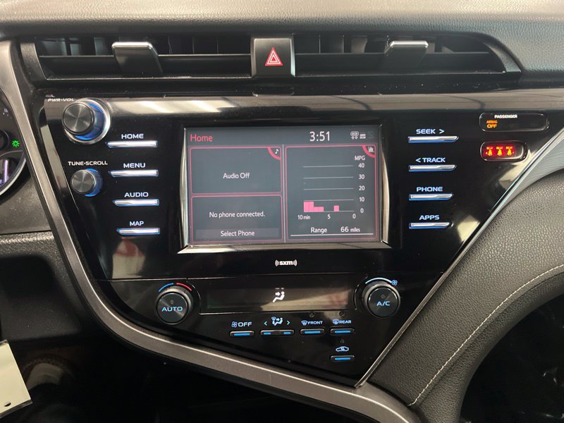 Used 2020 Toyota Camry SE FWD image 24