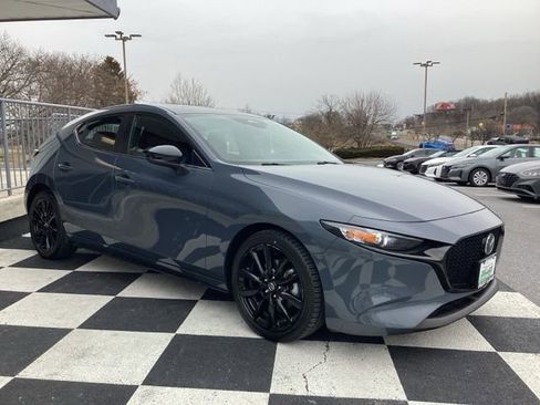 Used 2024 MAZDA MAZDA3 s image 4