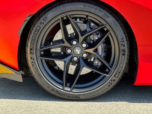 Used 2020 Ferrari 488 Pista Spider RWD image 42