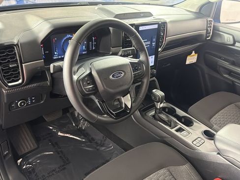 Used 2026 Ford Ranger XLT w/ Convenience Package RWD image 2