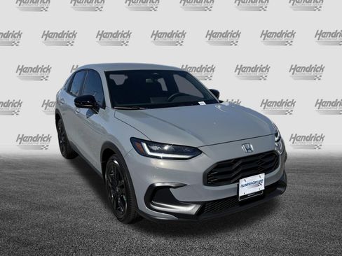 New 2026 Honda HR-V Sport image 3