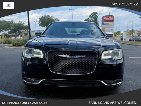 Used 2015 Chrysler 300 C RWD image 2