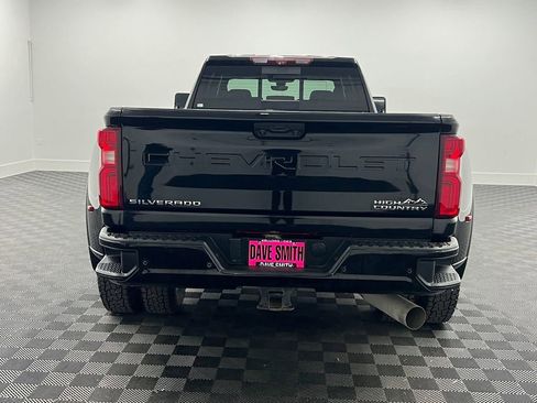 Used 2021 Chevrolet Silverado 3500 High Country w/ Technology Package image 8