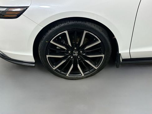 Used 2023 Honda Accord Touring image 8
