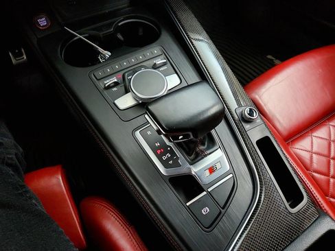 Used 2019 Audi S4 Prestige w/ Prestige Package image 18