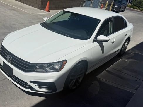 Used 2016 Volkswagen Passat 1.8T R-Line FWD image 9