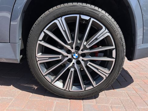 Used 2025 BMW X1 xDrive28i w/ Premium Package image 13