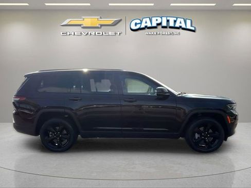 Used 2024 Jeep Grand Cherokee L Altitude AWD/4WD image 6