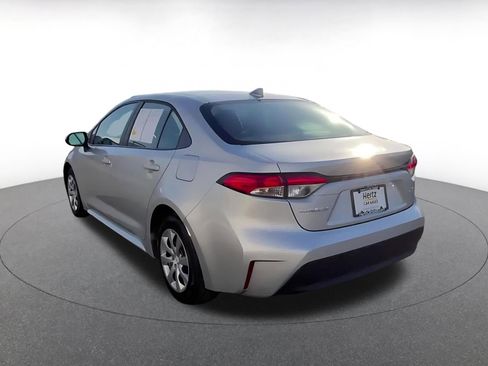 Used 2025 Toyota Corolla LE image 10